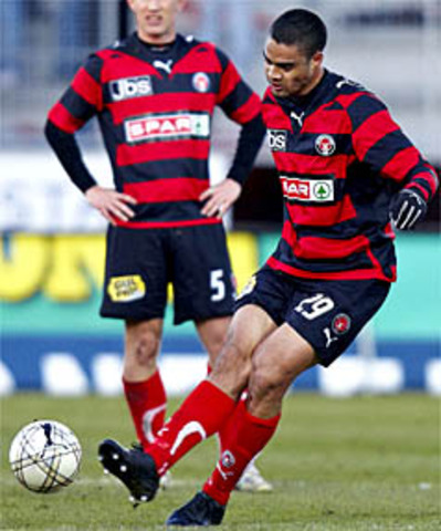 Winston Reid scores first goal for All Whites at World Cup (national)