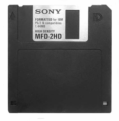 Sony crea los disquetes de 3 1/2 pulgadas.