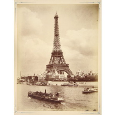 Llegada a París y registro en Sorbonne