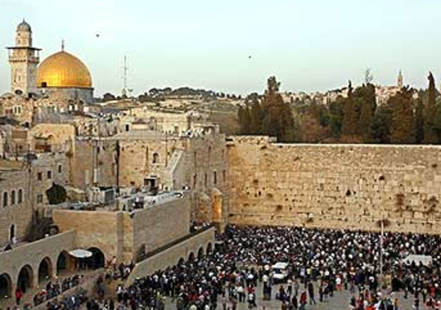 I lived in Jerusalem and moved to Tel Aviv