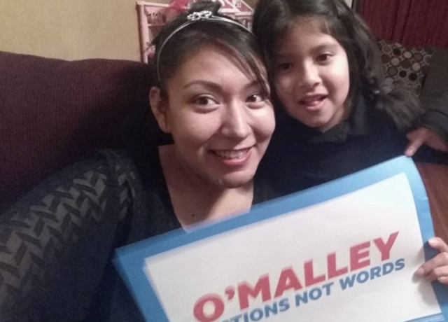 O’Malley consigue apoyo de cofundadoras de grupo de “DREAMers” en Iowa