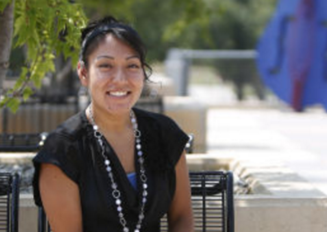 Waterloo woman quizzes Clinton, Sanders on immigration