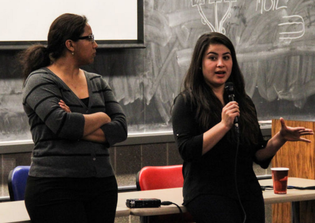 Group discusses undocumented students hurdles in attending college