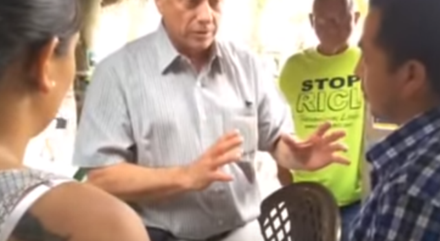 DREAMers Erika Andiola & Cesar Vargas confront Steve King in Okoboji, Iowa for trying to end DACA.
