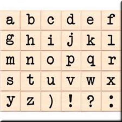 primera máquina que escribia con minusculas