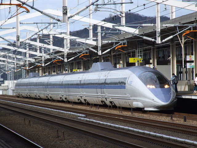 Los japoneses fueron los pioneros de la alta velocidad ferroviaria en el mundo.