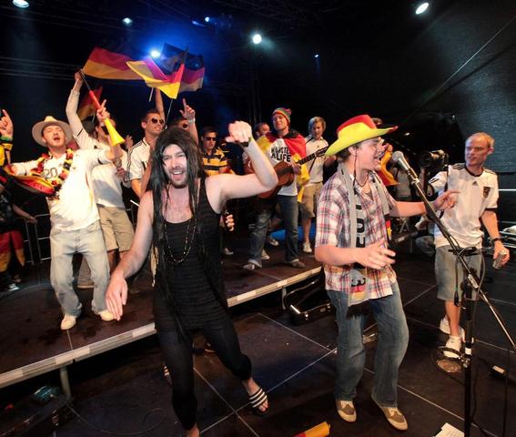 Uwu Lena live in Münster