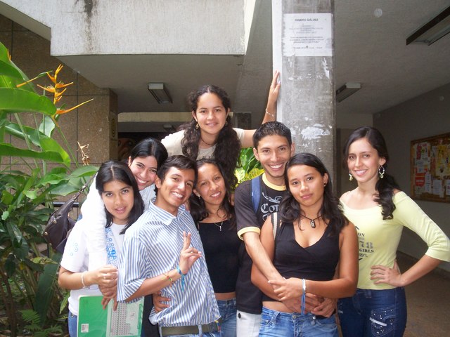 Universidad, Amigos, responsabilidad