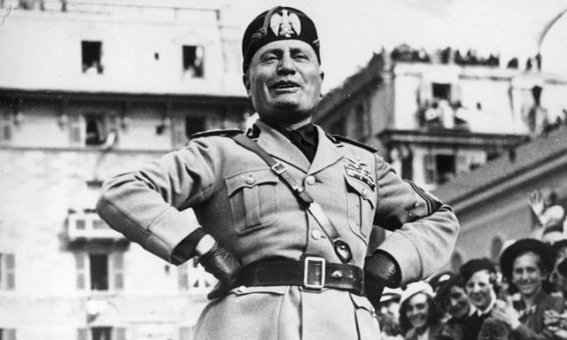 Beginning of Mussolini's government