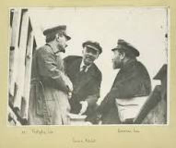 The creation of the USSR