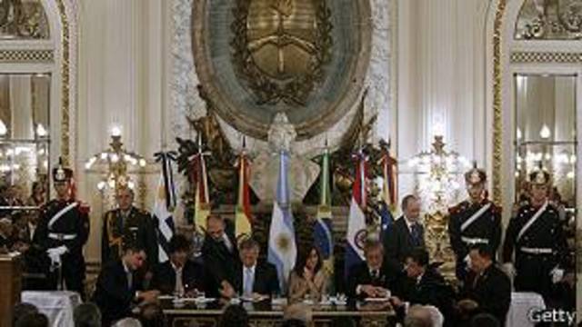 Internacional: Económico