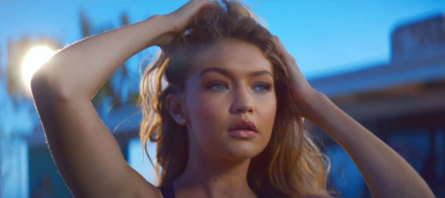 Además también protagonizó el video de Calvin Harris"How deep is your love"