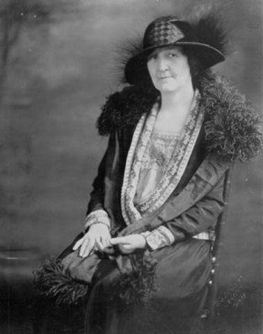 The first female governor elected