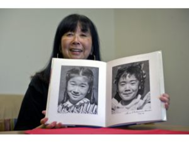 Jeanne meets a Caucasian woman that is a photographer at Manzanar