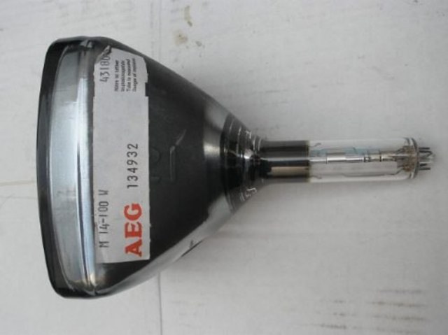 Thomas Edison descubrio el cinescopio