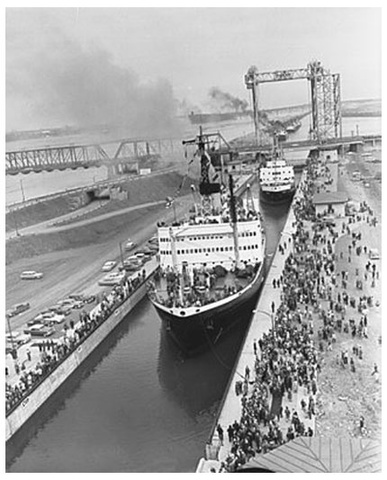 The St.Lawerence Seaway Opens Between America and Canada