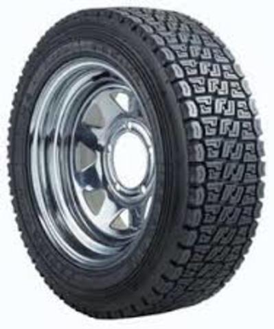 1839 Charles Goodyear