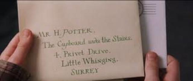 harry inicio sus estudios en hogwarts