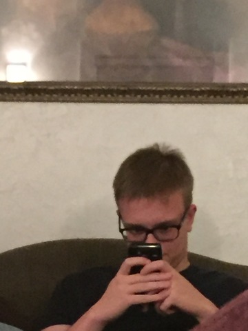 when your cousin sam don't pay attution when his pic is being tsken