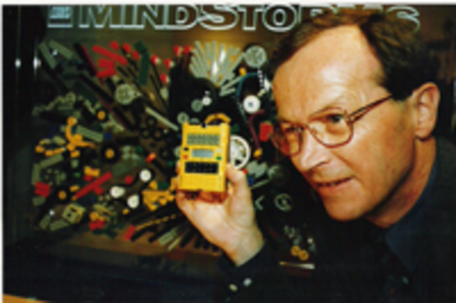 LEGO Mindstorm Robot Introduce