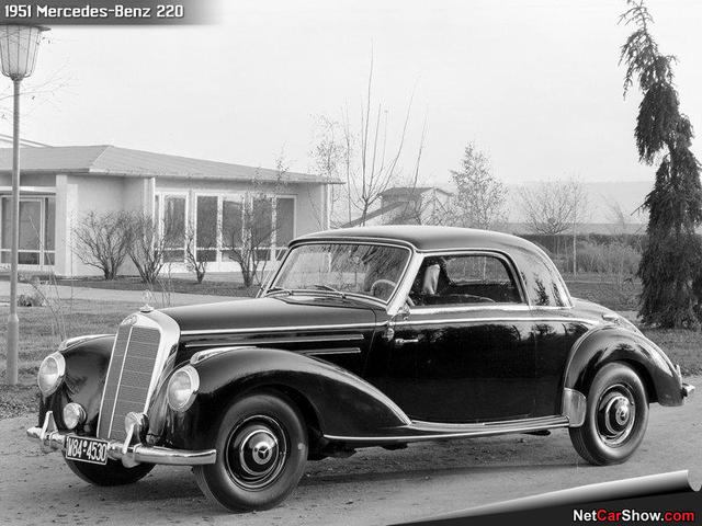 Fabricación en masa de autocares y automóviles.