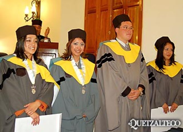 Egresado Universitario