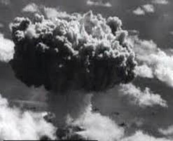 Estallido 1ª bomba atómica