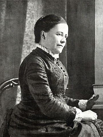 Married Annie Mitten