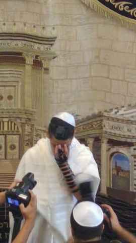 I celebrated my Bar-Mitzva in Ramat Aviv.