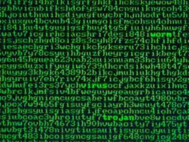 Aparece el primer virus CREEPER.