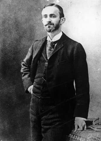 George Eastman invents photographc film