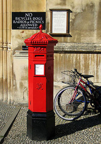 PRIMER SERVICIO POSTAL EN INGLATERRA
