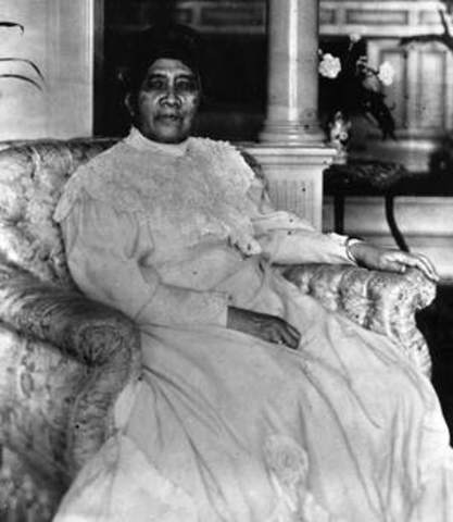 Lili'uokalani is Overthrown