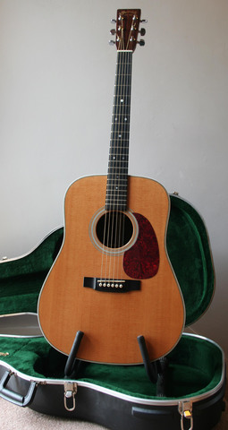 The First 'Flat Top' Acoustic Guitar