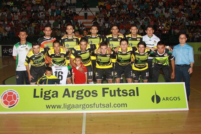 Posando para los periodistas