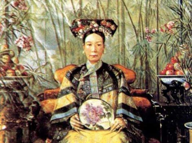 Dowager Cixi takes control