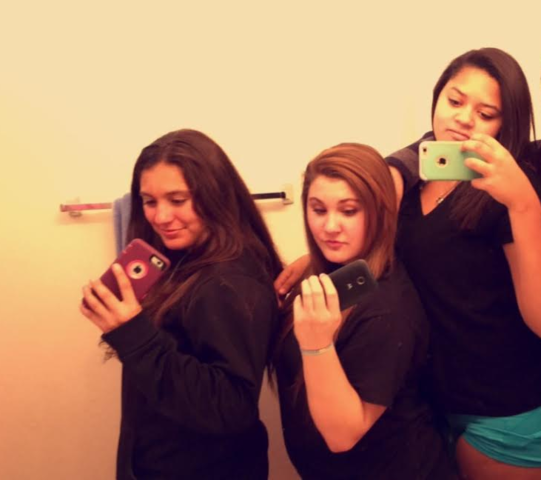 hungout with besties