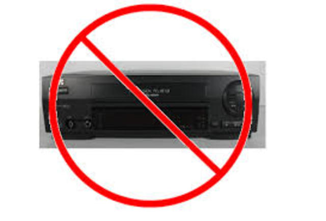 DVDs replace VHS format