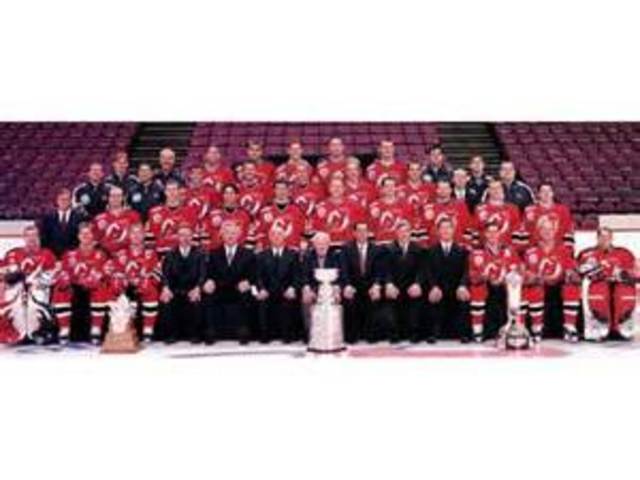 They win the Stanley Cup for the 2nd time