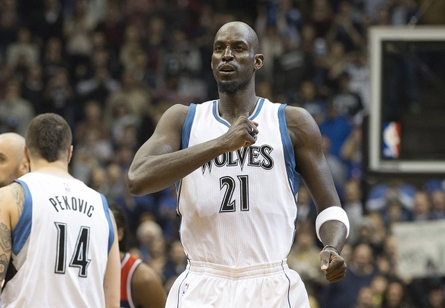 Kevin Garnett Returns to his Original Team
