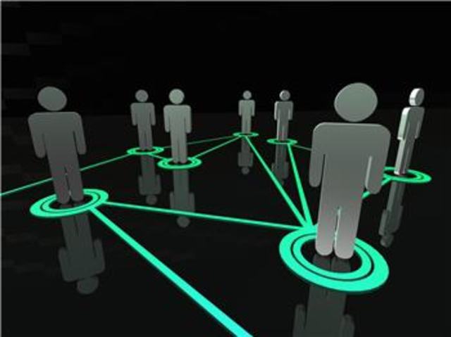 La primera red Social