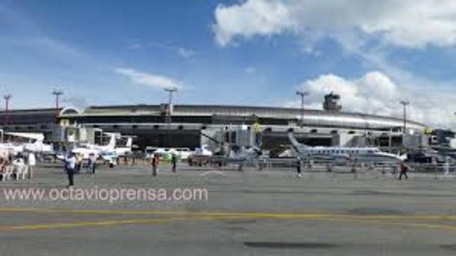 INAUGURACIÓN AEEROPUERTO RIONEGRO