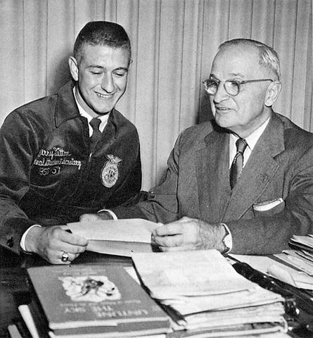 President grants charter to FFA.