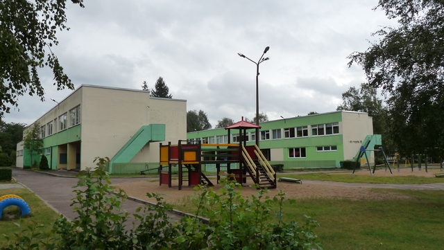 3 Aastaselt läksin ma lasteaeda.