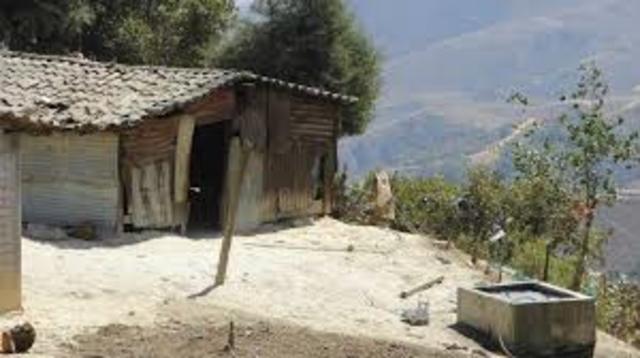 Segun el proyecto pobreza mundial los conflictos politicos agravan la pobreza debido a que buscan el interes propio