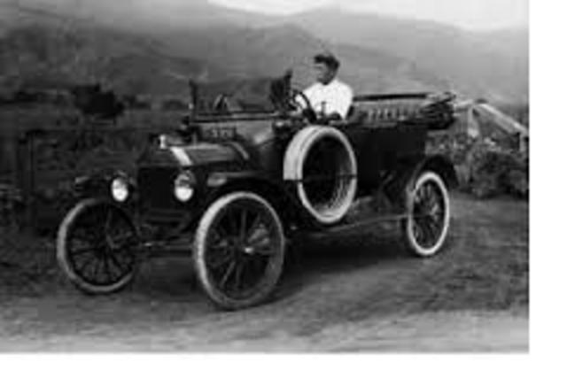the first powerd car ever made
