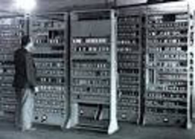 PRIMIRA GENERACION DE COMPUTADORES