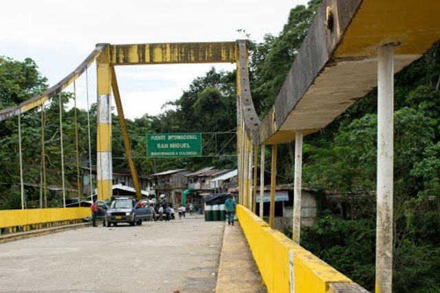 CONSTRUCCION DEL PUENTE SAN MIGUEL
