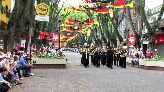 Primeira edição da Oktoberfest em Blumenau