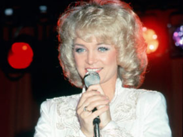 Barbra Mandrell- First to win 2 consecutive EOTY